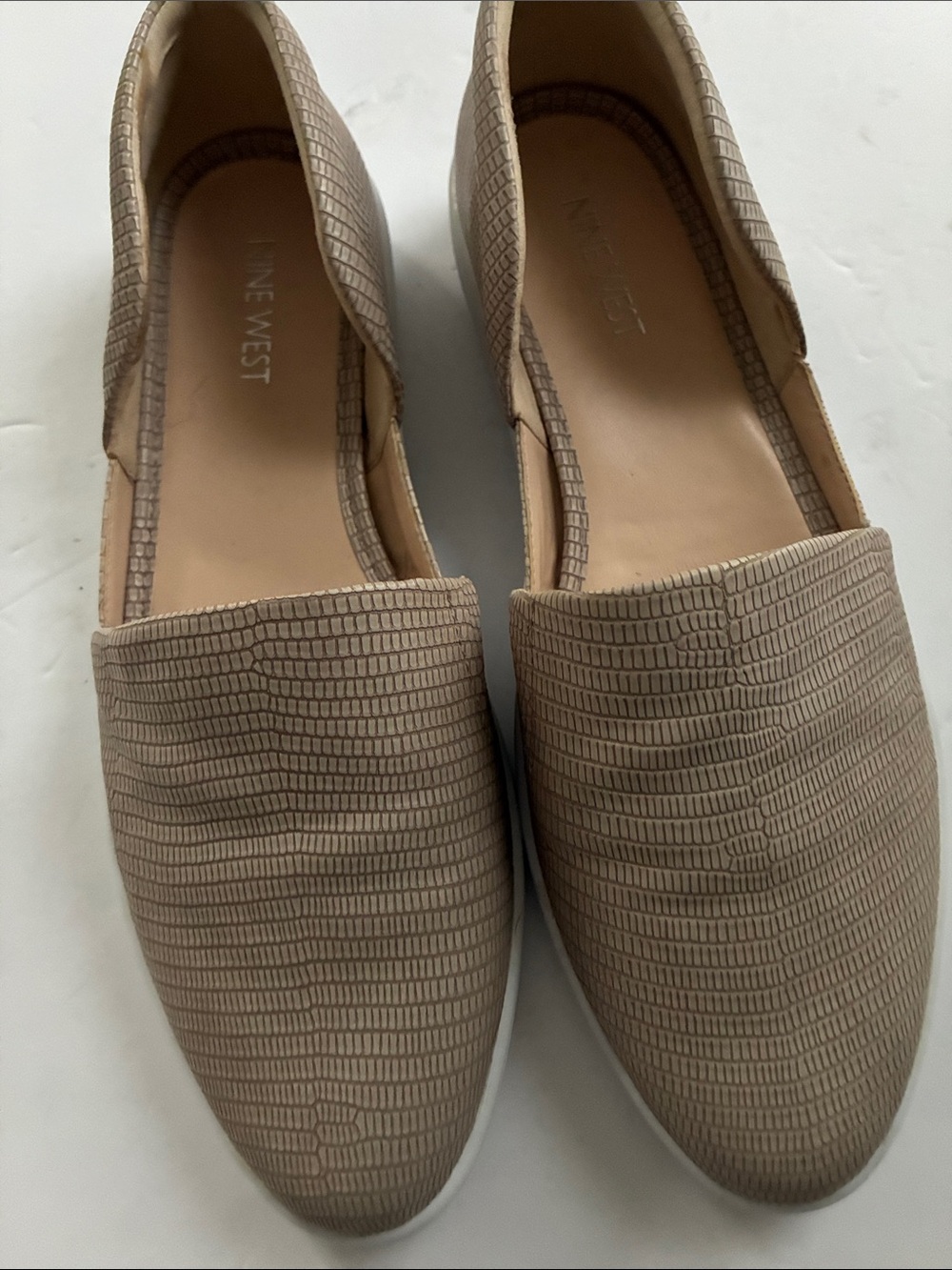 Nine West Taupe Textured Slip-On Loafers Like New Condition 8 1/2